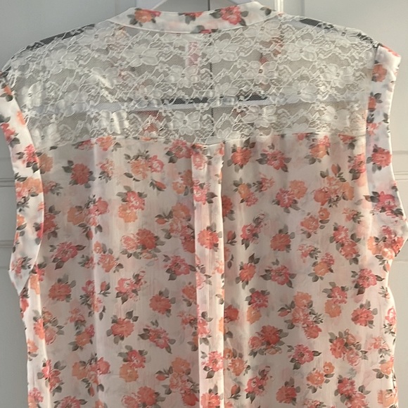 3/$15💟 Womens Cap Sleeve Top Size L - Picture 5 of 8